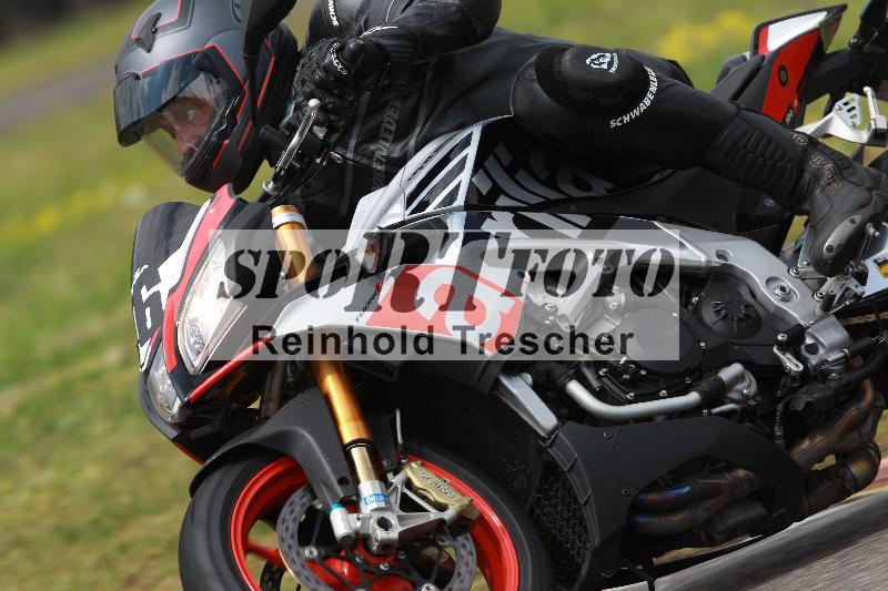 Archiv-2022/13 25.04.2022 Plüss Moto Sport ADR/Freies Fahren/96